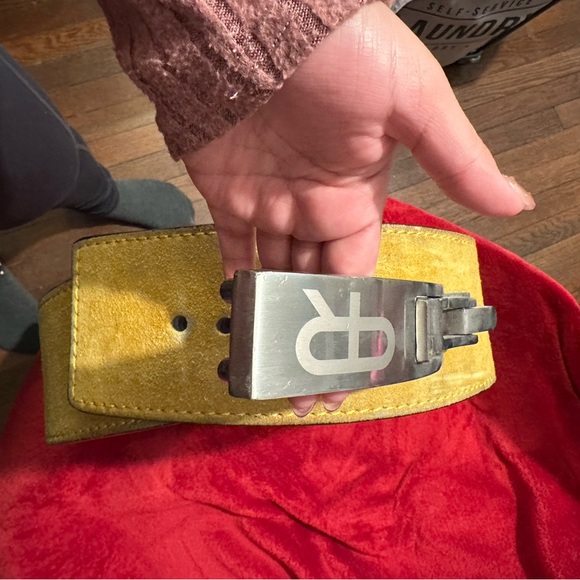 Yellow Leather Weightlifting Belt - Picture 6 of 10